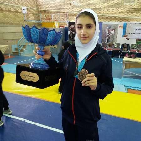 دانش آموز البرزی در مسابقات ووشو بانوان کشور مقام سوم را کسب کرد.