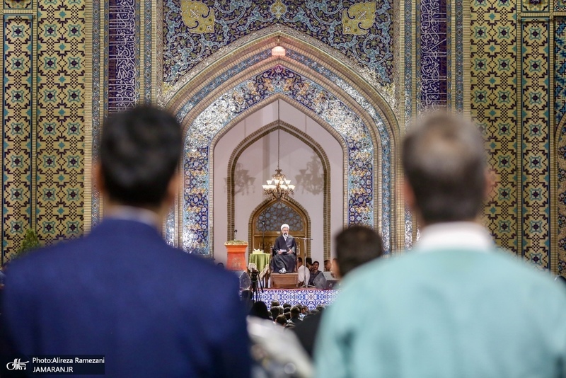 مراسم شب ولادت امام رضا (ع) در صحن غدير