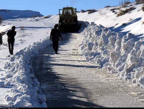 مسدود شدن راه 60 روستای کردستان به دلیل کولاک شدید  امدادرسانی به 150 وسیله نقلیه