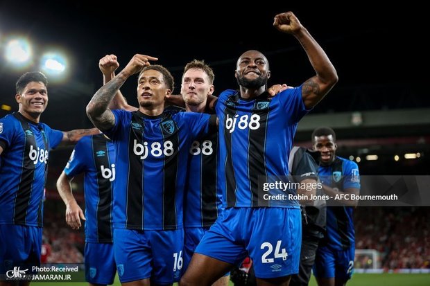 پاسخ محکم به نژادپرستی یک هوادار لیورپول/ بررسی ادعا توسط باشگاه و پلیس+ عکس