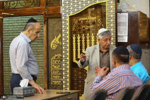 مراسم ادای احترام جامعه کلیمیان به مقام شامخ حضرت امام خمینی (س)