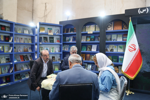 غرفه موسسه تنظیم و نشر آثار امام خمینی (ره) در سی و ششمین نمایشگاه کتاب تهران-6