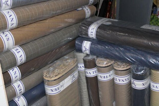 ۱۰۷ طاقه پارچه قاچاق در قرچک کشف شد
