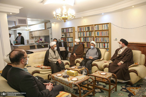 حضور سید حسن خمینی در منزل فرزند علامه حسن زاده آملی‎(ره)