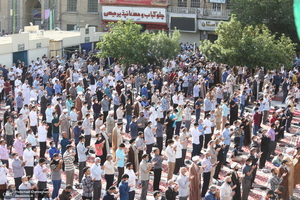 نماز عید سعید فطر در حرم حضرت فاطمه معصومه(س)