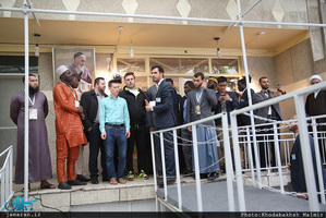 بازدیدی جمعی از شرکت کنندگان خارجی در سی و پنجمین دوره مسابقات بین المللی قرآن کریم ازبیت امام خمینی 