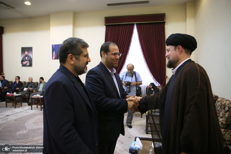 حاشیه تجدید میثاق رئیس جمهور و اعضای دولت با آرمان های حضرت امام خمینی (س)