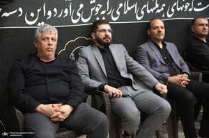عزاداری شب عاشورا در حرم مطهر امام خمینی (س)