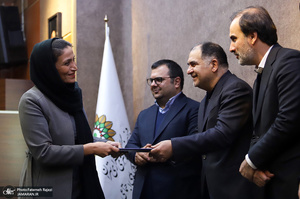 نشست «زنان خبرنگار؛ افق‌های پیش رو» و تجلیل از جمعی از زنان خبرنگار