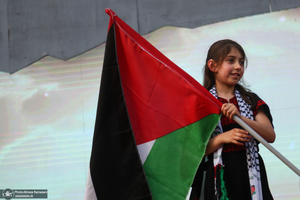مراسم استقبال و تکریم خانواده های شهیدان غزه