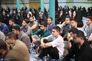 بازدید جمعی از داشجویان دانشگاه‌های آذربایجان شرقی از حسینیه جماران