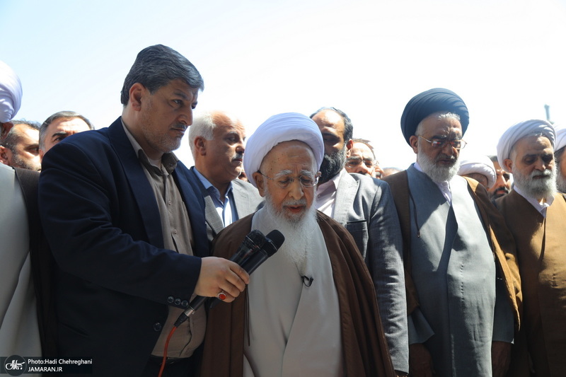 تشییع مرحوم آیت الله عباسعلی سلیمانی (ره) در حرم مظهر حضرت معصومه (س)