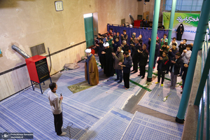 بازدید اقشار مختلف مردم از بیت امام خمینی (س) در جماران-1