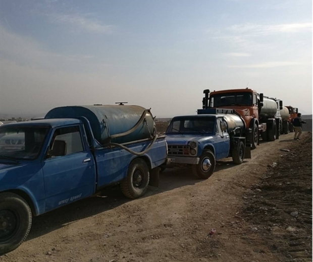 28 هزار لیتر نفت سفید رایگان در روستاهای سیل زده سیروان توزیع شد