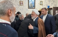 حضور رئیس قوه قضائیه در منازل شهیدان رازینی و مقیسه، قضات برجسته که ترور شدند (4)