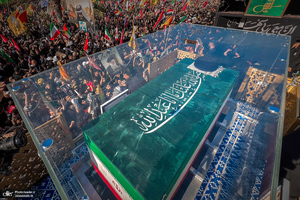 تشییع پیکر مطهر رهبر شهید در نجف اشرف