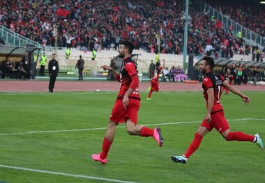 نزدیکتر شدن پرسپولیس به قهرمانی با برتری بر پیکان/ پیروزی سیاه جامگان بر آبی های خوزستان