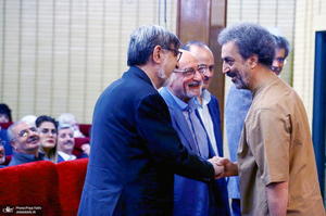 شب بزرگداشت «فرشاد مومنی»