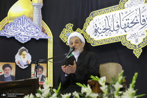 مراسم بزرگداشت رئیس جمهوری و یارانش در حرم حضرت معصومه(س)