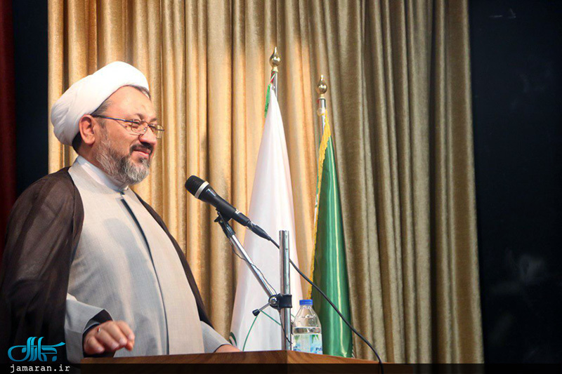 نشست گرامیداشت سالروز صدور فرمان هشت ماده ای حضرت امام(س) در نگارستان امام خمینی(س) اصفهان 