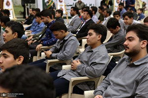 همایش بزرگ شورای 9 نفره مدارس در حرم مطهر امام خمینی