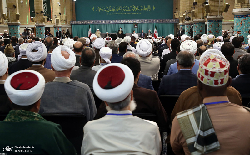 دیدار مسئولان نظام و مهمانان کنفرانس وحدت اسلامی با رهبر معظم انقلاب