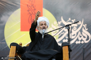 مراسم عزادارای شب عاشورا در حرم مطهر امام خمینی