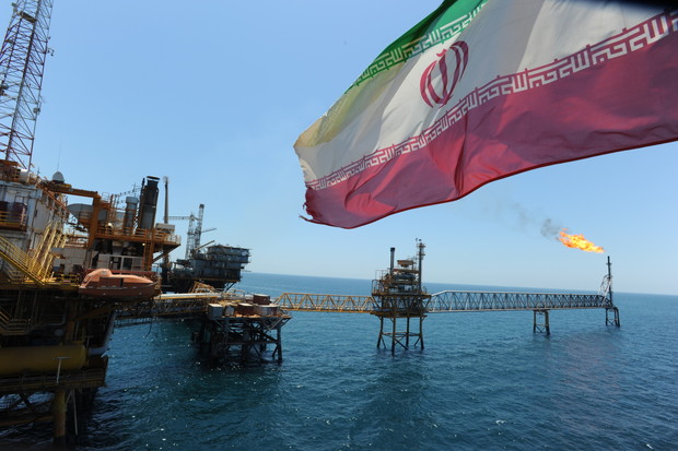 احتمال اجازه صادرات نفت ایران از سوی دولت ترامپ