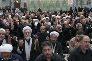 مراسم سوگواری شب اربعین حسینی(ع) در حرم امام خمینی(س)
