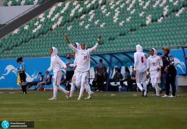 رونمایی از لباس دختران فوتبالیست تیم ملی در جام ملت های آسیا+عکس