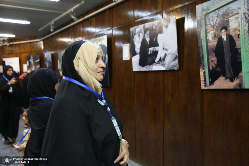 بازدید جمعی از دانشجویان مدارس امامیه پاکستان از بیت امام خمینی (س) در جماران