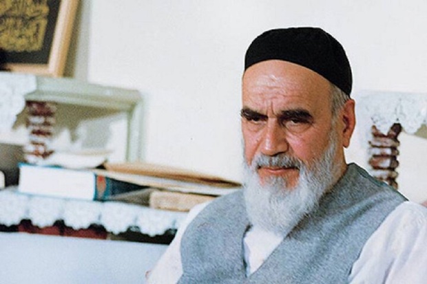 Seek refuge in God and turn back to Him, Imam Khomeini explained

