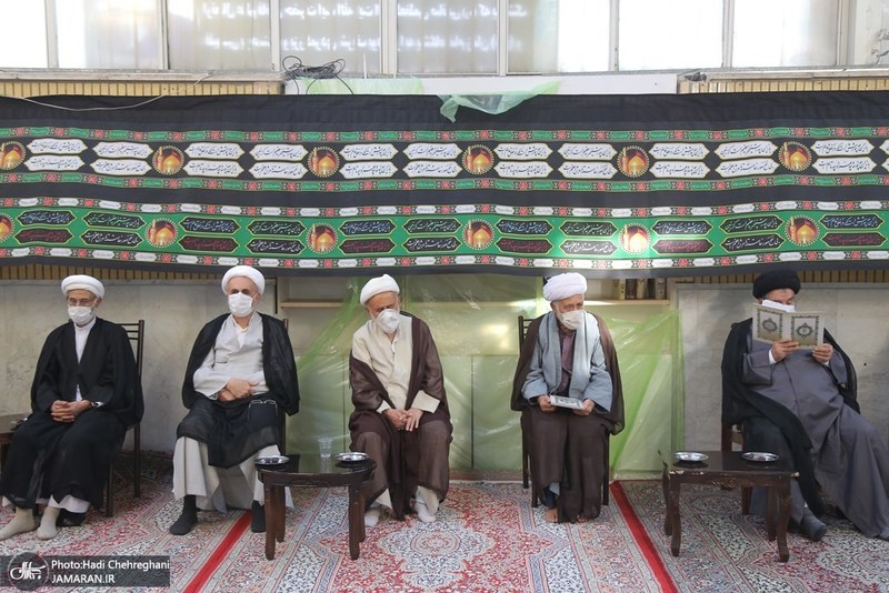 حضور مراجع و علما در بیت آیت الله العظمی صانعی(ره)-2