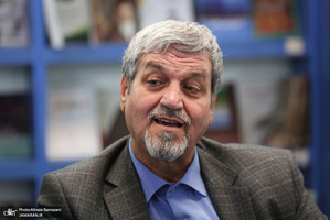 غرفه موسسه تنظیم و نشر آثار امام خمینی (ره) در سی و ششمین نمایشگاه کتاب تهران-4 - کواکبیان