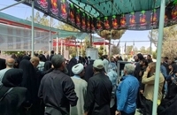 حضور سید علی خمینی بر مزار شهدای اقتدار (2)