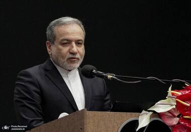 عراقچی در بغداد: مصمم هستیم همکاری های خودمان با دولت جدید عراق را مانند گذشته در همه حوزه‌ها گسترش دهیم/ همه طرف‌ها در موضوع مدیریت و بازگشایی تنگه هرمز، به ترتیبات اتخاذشده از سوی جمهوری اسلامی ایران احترام بگذارند