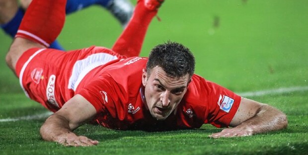 بازیکن پرسپولیس به بازی با الاهلی می رسد