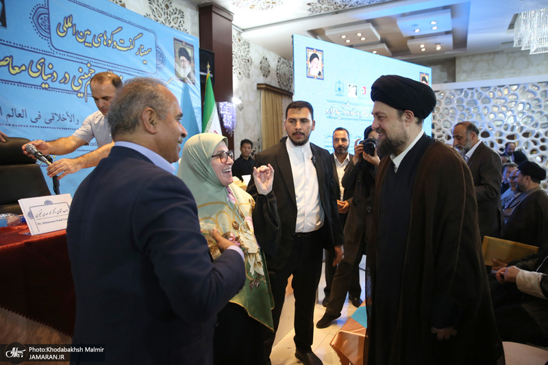 نشست «گفتمان توحیدی اخلاقی‌ امام‌ خمینی(س) در دنیای معاصر؛ دستاوردها و آینده فرارو» (2)