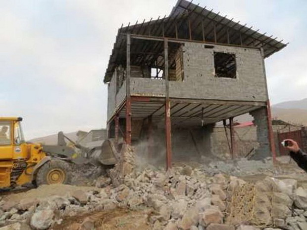تخریب ساخت و سازهای غیرمجاز در پردیس 2ماه آینده آغاز می شود