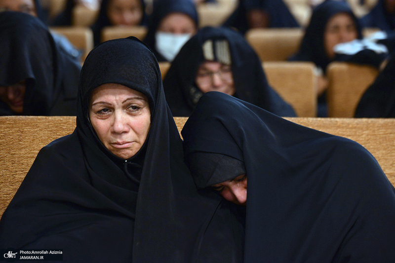 مراسم بزرگداشت دو نفز از کارمندان مرحوم آستان امام خمینی