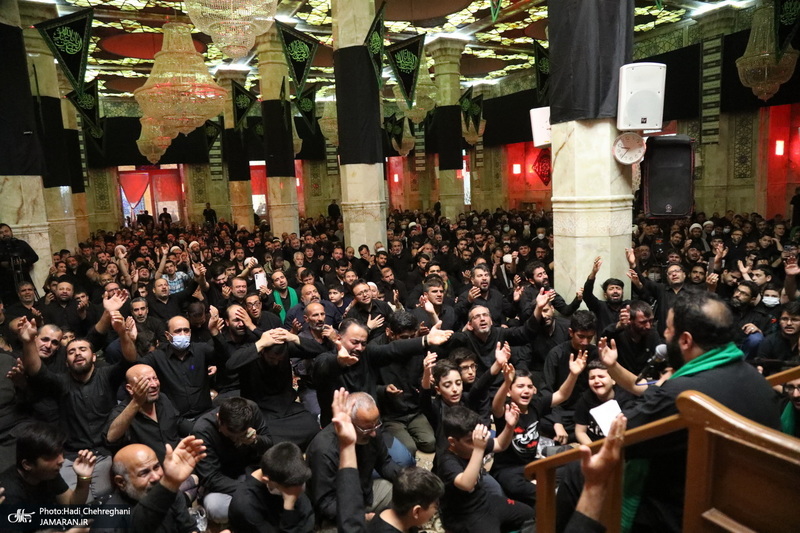 مراسم عزاداری شب هفتم ماه محرم در مسجد اعظم قم‎‎