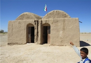 پرونده مدرسه گِلی و خشتی در استان سمنان بسته می شود
