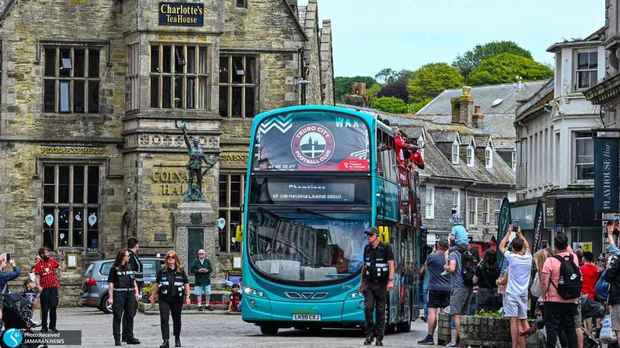 طولانی ترین سفرها برای بازی های خارج از خانه در لیگ های فوتبال 