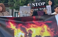 تظاهرات در حیفا برای پایان فوری محاصره و نسل‌کشی در غزه (1)