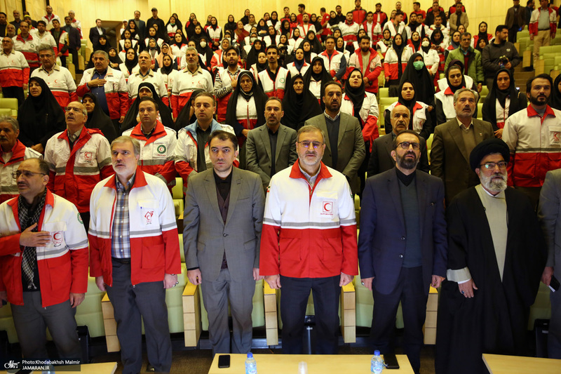 آیین تجلیل از داوطلبان جمعیت هلال احمر