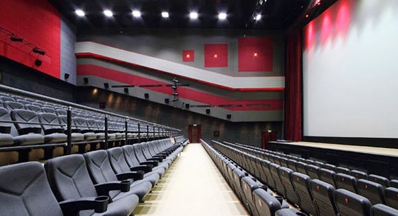 سالن های سینما در مشهد 2 برابر می شود