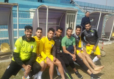 آرش افشین در چهار هفته ابتدایی لیگ فولاد را همراهی نمی کند