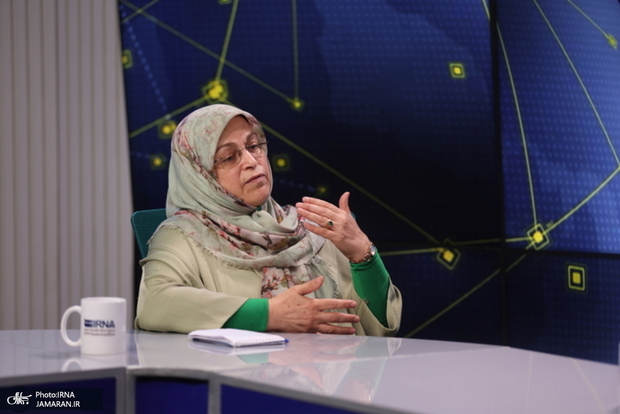 آذر منصوری: اگر ایران پای میز مذاکره نرفته بود، این انسجام شکل نمی‌گرفت/ نفوذ، ضربه‌ای بسیار جدی به ما وارد کرد/ دلیل اصرار بر سیاست فیلترینگ با وجود استفاده از فیلترشکن در شبکه‌های اجتماعی چیست؟ اگر می‌گویید «نه» به مذاکره، پس چه جایگزینی برای آن دارید؟