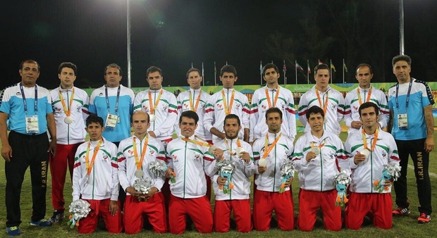 تیم ملی فوتبال ۷ نفره راهی آرژانتین می‌شود
