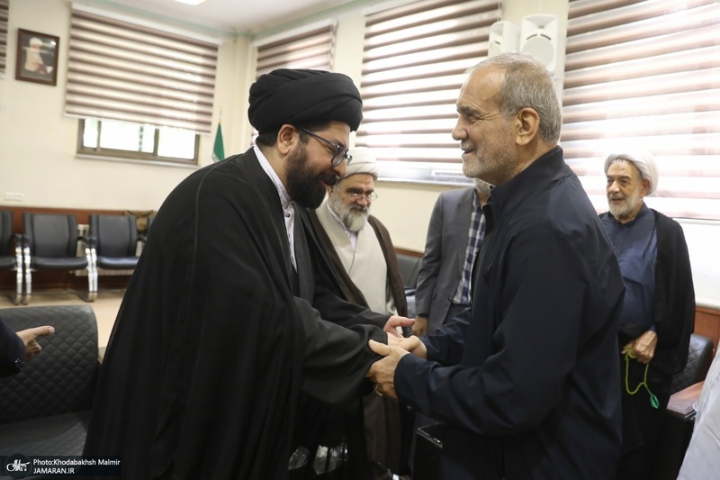 دیدار رئیس جمهوری با آیت الله سید حسن خمینی